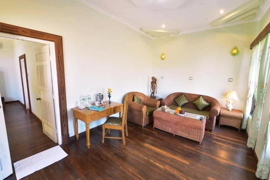 Hotel Attran 3*